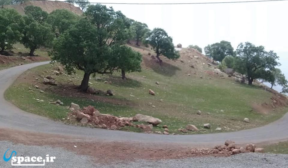 طبیعت اطراف اقامتگاه بوم گردی سنگتراشان - خرم آباد - روستای سنگتراشان